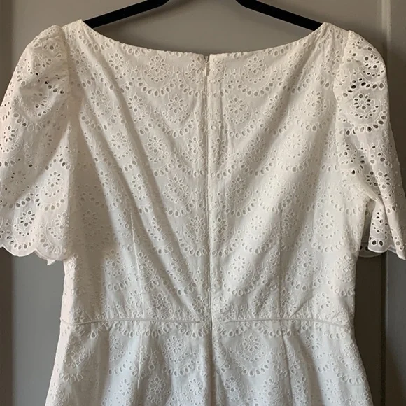 Gal Meets Glam Blythe Scalloped Dress - Picture 5 of 8